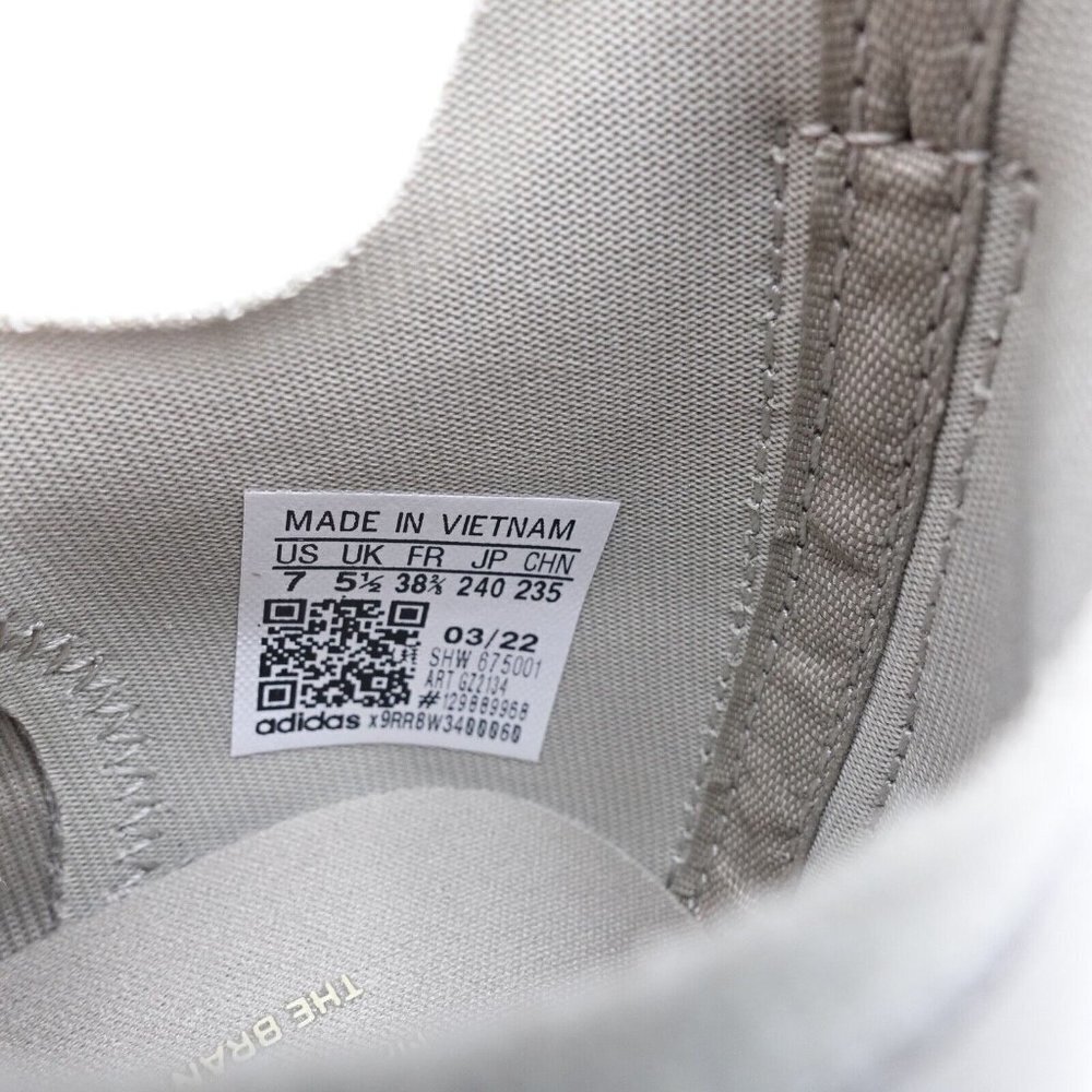 NEW adidas Originals NMD R1 V3 Sneakers GZ2134 Sand - Picture 7 of 10